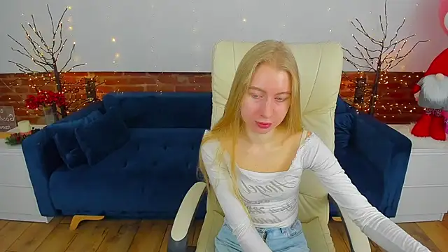 Alina Blonde online show from 12-18-25, 06:40