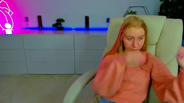 Alina Blonde online show from 10-12-25, 05:42