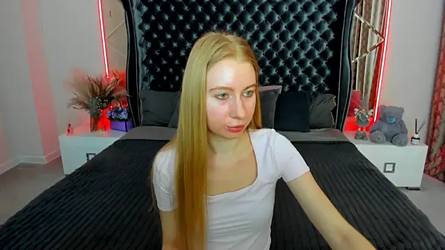 Alina Blonde online show from 05-16-26, 06:01