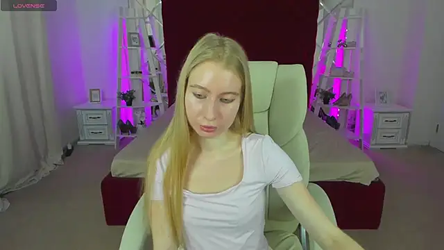 Alina Blonde online show from 06-21-26, 05:35