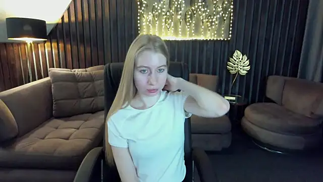 Alina Blonde online show from 05-10-26, 05:33