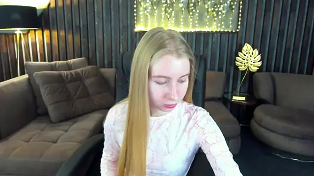 Alina Blonde online show from 03-15-26, 06:42