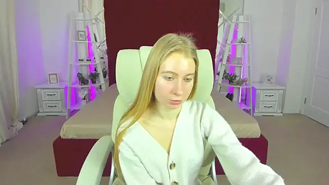 Alina Blonde online show from 03-22-26, 08:49