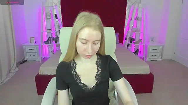 Alina Blonde online show from 05-20-26, 05:37
