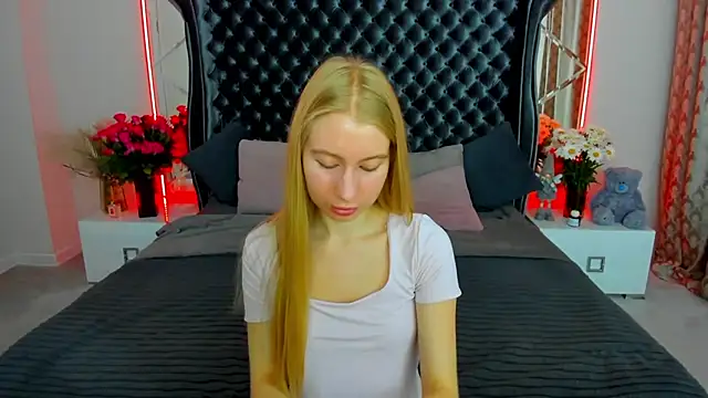 Alina Blonde online show from 06-27-26, 05:57