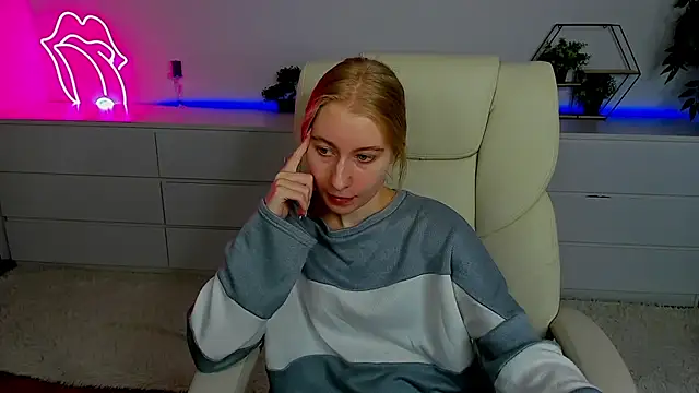 Alina Blonde online show from 09-26-25, 05:36