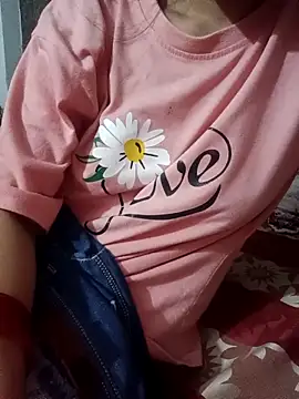 Snapshot of Neha_Singh92 chatting on 10-21-25, 05:56 Neha Singh92 online show from 10-21-25, 05:56