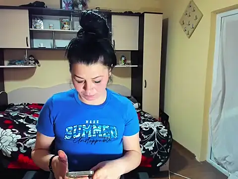 Soffy Skye online show from 03-04-26, 06:21