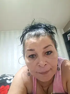 Soffy Skye online show from 11-11-25, 05:52