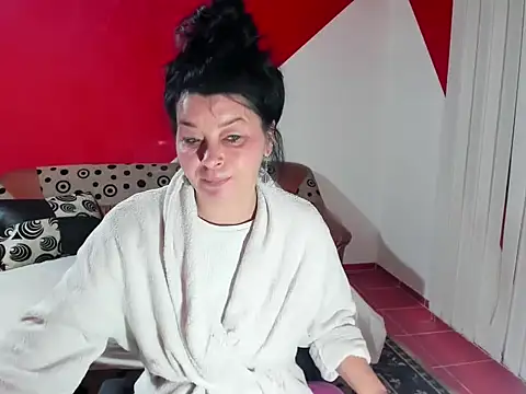 Soffy Skye online show from 11-18-25, 04:27