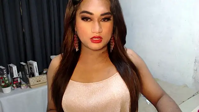 Elysia Fox online show from 02-23-26, 06:25