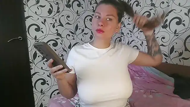 YourEmilie online show from 10-23-25, 09:52