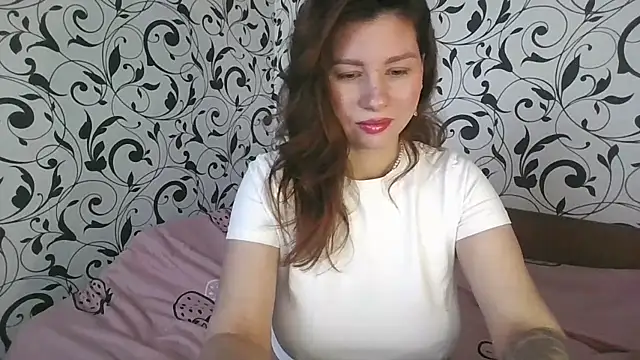 YourEmilie online show from 01-19-26, 12:42