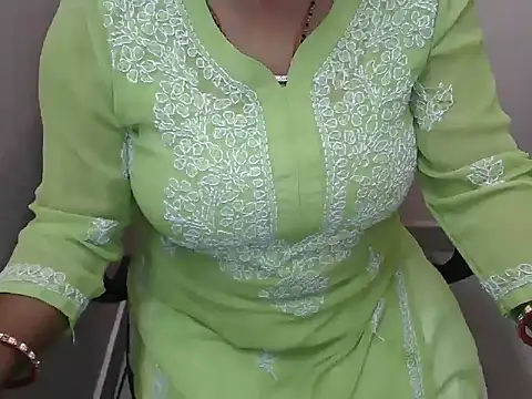 bold naina online show from 12-19-25, 04:16