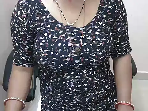 bold naina online show from 11-18-25, 04:05