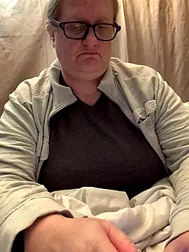 lindamarie  online show from 09-22-25, 02:56