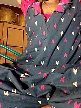 Snapshot of Tamil_Kavitha chatting on 03-04-26, 05:37 Tamil Kavitha online show from 03-04-26, 05:37