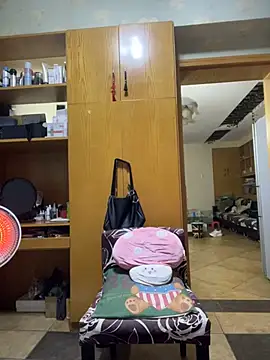 Snapshot of xiuchun100 chatting on 03-16-26, 01:04 xiuchun100 online show from 03-16-26, 01:04