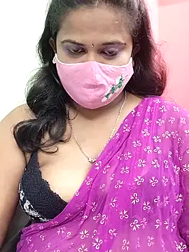 Snapshot of Diya_Rani chatting on 09-20-25, 04:45 Diya Rani online show from 09-20-25, 04:45