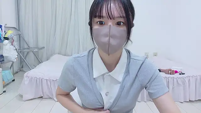  Mia land  online show from 07-12-26, 01:45