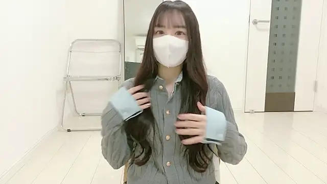  Mia land  online show from 02-12-26, 01:44