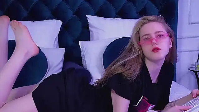 LexiBookwell online show from 03-12-26, 06:39