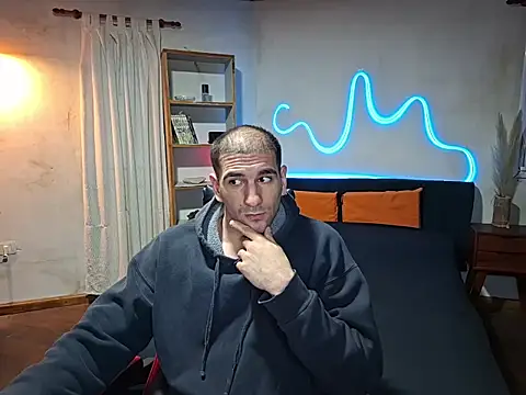 Snapshot of ObeyLust chatting on 11-22-25, 11:36 ObeyLust online show from 11-22-25, 11:36