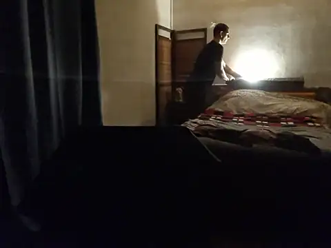 Snapshot of ObeyLust chatting on 10-31-25, 04:42 ObeyLust online show from 10-31-25, 04:42