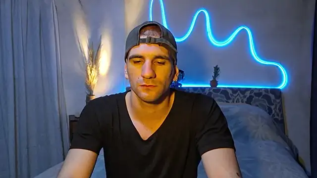 Snapshot of ObeyLust chatting on 11-18-25, 12:59 ObeyLust online show from 11-18-25, 12:59