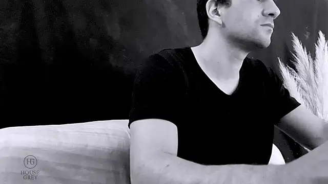 Snapshot of ObeyLust chatting on 10-04-25, 01:12 ObeyLust online show from 10-04-25, 01:12