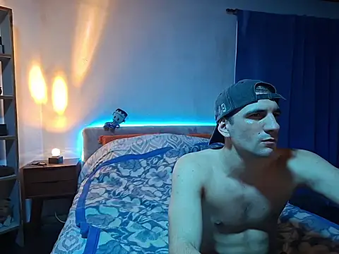 Snapshot of ObeyLust chatting on 11-13-25, 02:48 ObeyLust online show from 11-13-25, 02:48