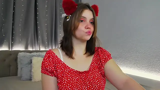 SoftLolli online show from 09-19-25, 06:17