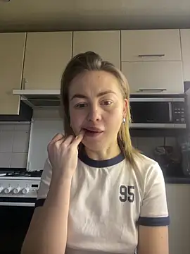 MartaLuna  online show from 02-25-26, 10:48