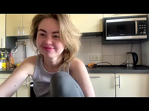 Snapshot of MartaLuna_ chatting on 04-05-26, 11:28 MartaLuna online show from 04-05-26, 11:28