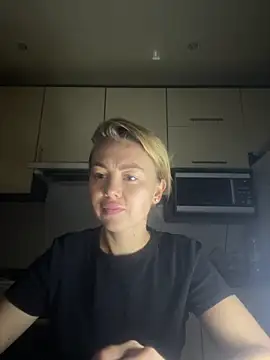 MartaLuna  online show from 11-13-25, 03:38