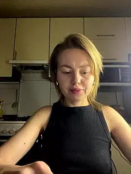 MartaLuna  online show from 01-12-26, 07:20