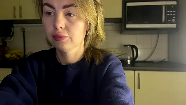 Snapshot of MartaLuna_ chatting on 04-08-26, 07:37 MartaLuna online show from 04-08-26, 07:37