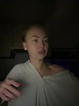 MartaLuna  online show from 11-08-25, 07:39