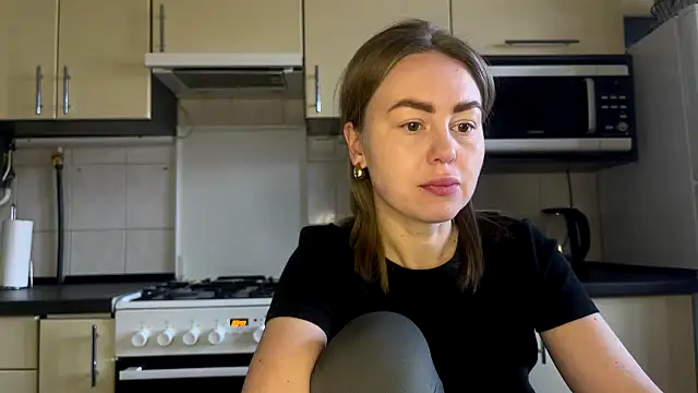 Snapshot of MartaLuna_ chatting on 03-15-26, 01:18 MartaLuna online show from 03-15-26, 01:18