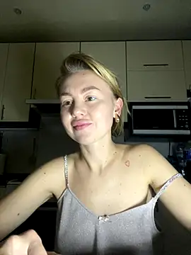 MartaLuna  online show from 11-26-25, 07:36