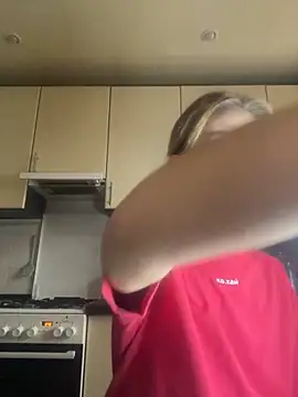 MartaLuna  online show from 11-28-25, 11:54