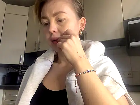 MartaLuna  online show from 01-07-26, 09:47