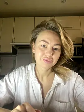 MartaLuna  online show from 11-16-25, 07:35