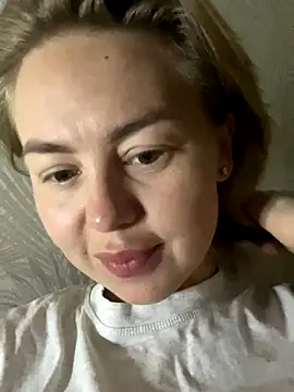 MartaLuna  online show from 10-30-25, 07:11