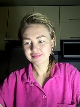 MartaLuna  online show from 11-29-25, 08:42