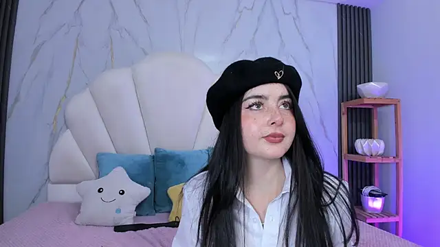 Snapshot of Ashleypetit chatting on 04-25-26, 12:52 Ashleypetit online show from 04-25-26, 12:52