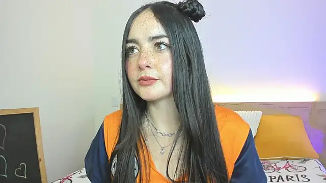 Snapshot of Ashleypetit chatting on 06-04-26, 01:38 Ashleypetit online show from 06-04-26, 01:38
