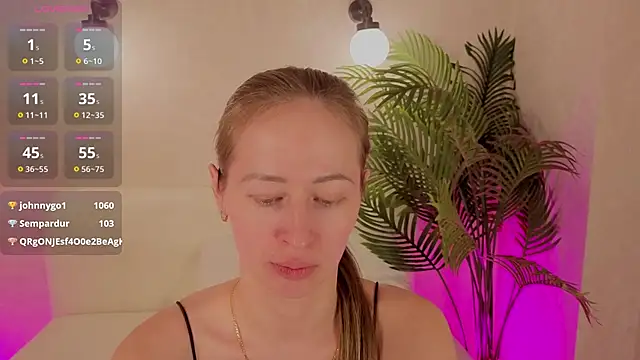 Snapshot of bella_li__ chatting on 02-20-26, 06:19 bella li online show from 02-20-26, 06:19