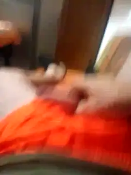 dani0069 online show from 10-04-25, 08:32