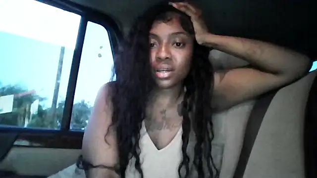 Snapshot of Cocochanel4567 chatting on 05-20-26, 03:03 Cocochanel4567 online show from 05-20-26, 03:03